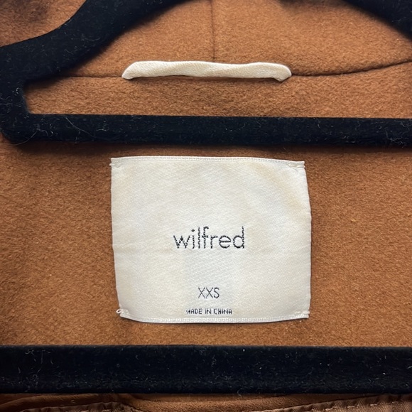 ❌SOLD❌ Wilfred Cocoon Coat - Picture 2 of 5